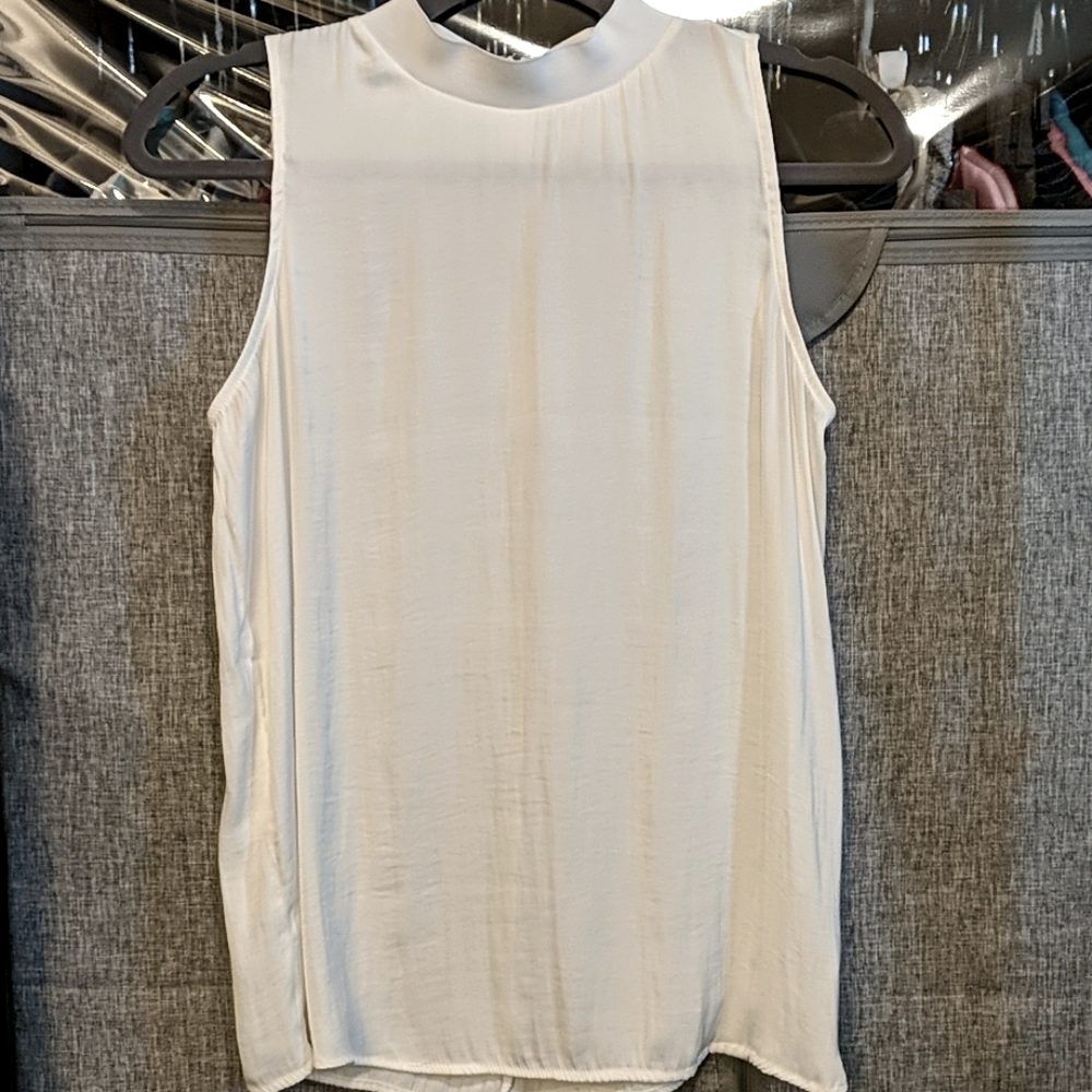NWOT! a new day Top